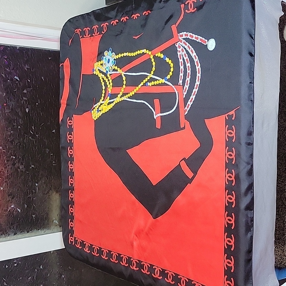 CHANEL Red and Black Scarf